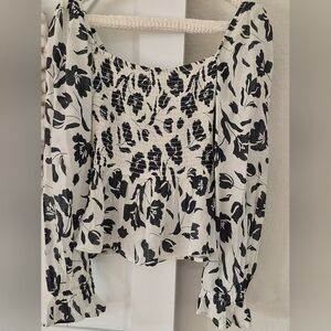 Dizzy Black and White Floral Smoked Top